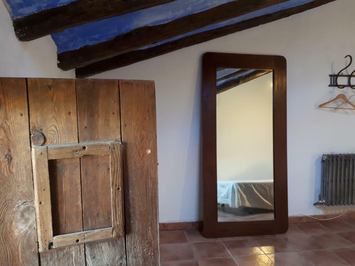 Gasthaus Molino Del Buho Torre la Cárcel Exterior foto
